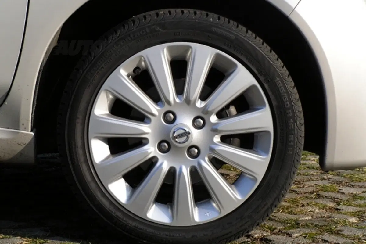 Nissan Micra (9)