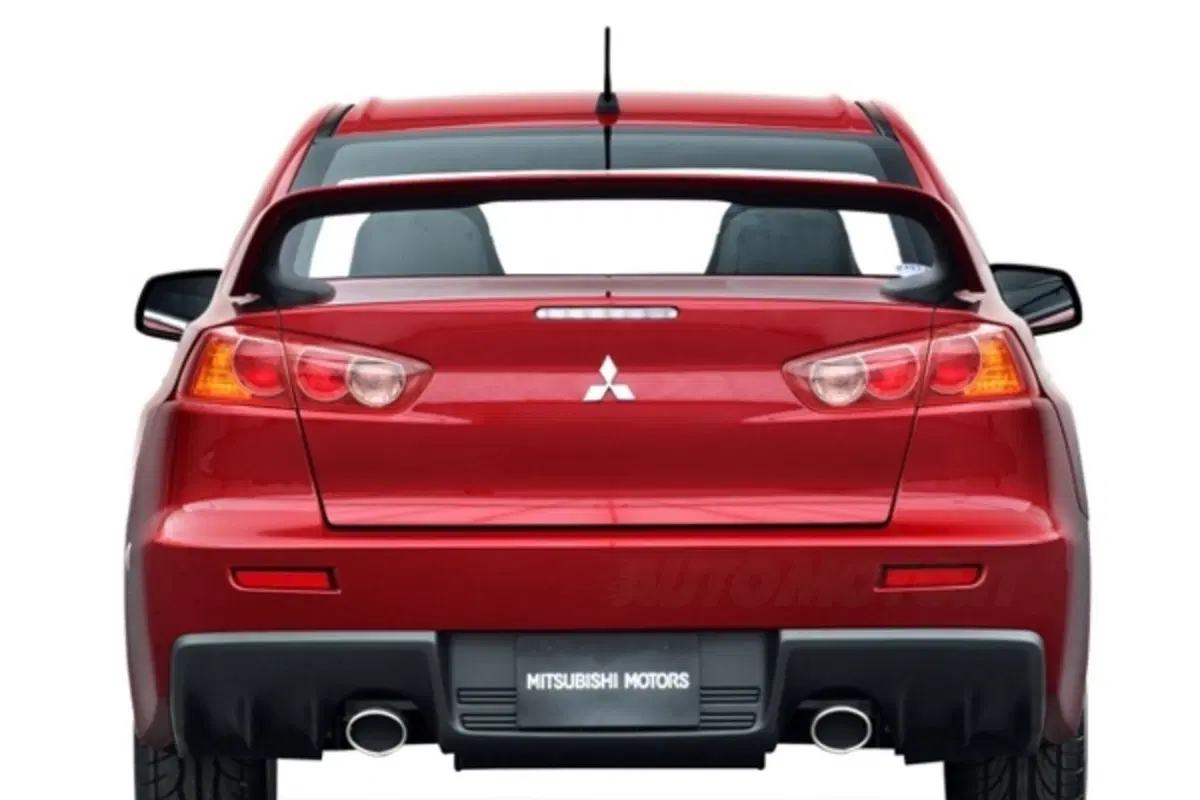 Mitsubishi Lancer EVO X (5)