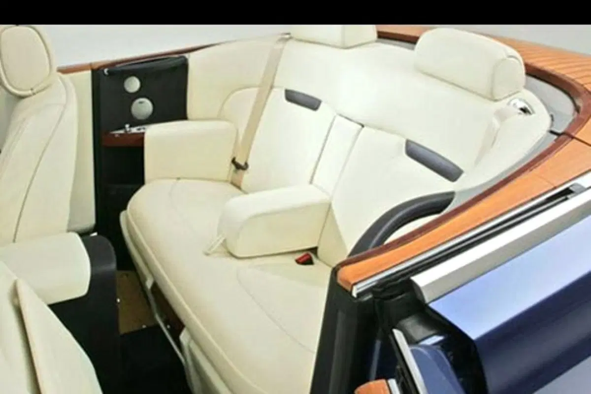 Rolls Royce Phantom Drophead Coupè (3)