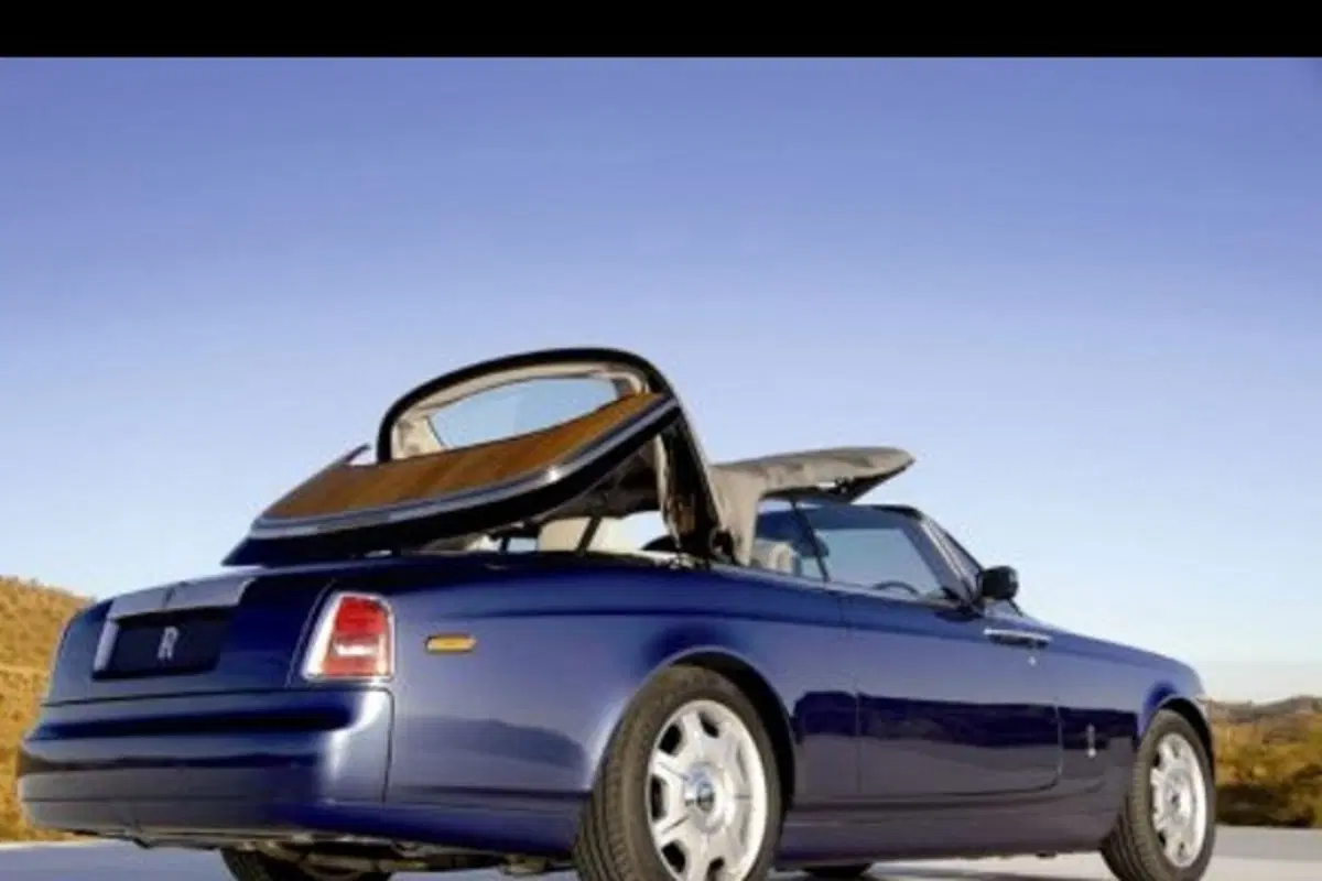 Rolls Royce Phantom Drophead Coupè (7)