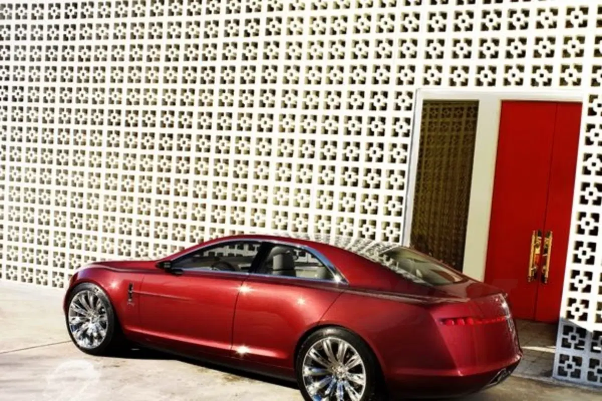 Lincoln MKR Concept (2)