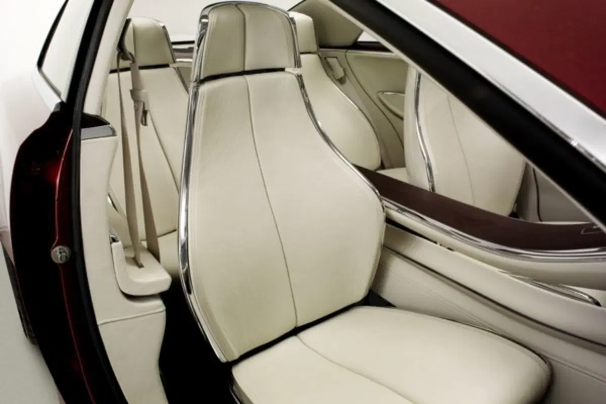 Lincoln MKR Concept (8)