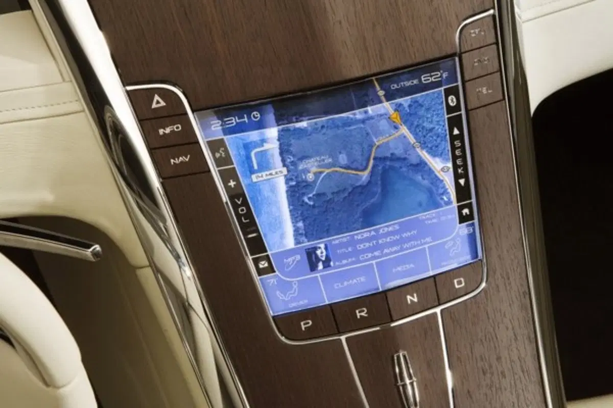 Lincoln MKR Concept (10)