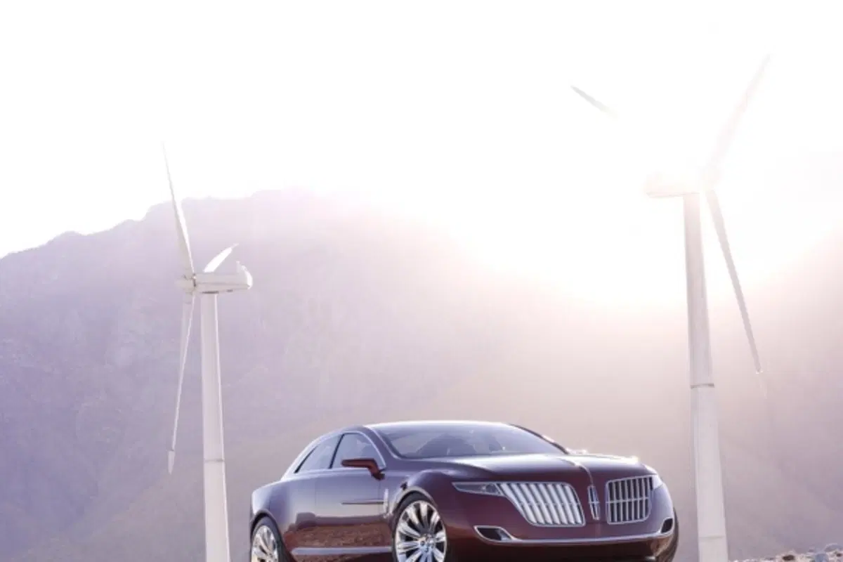 Lincoln MKR Concept (11)