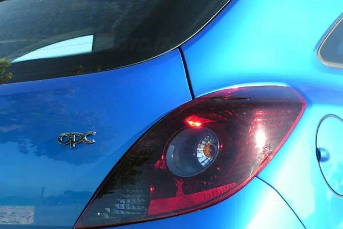 Opel Corsa OPC (5)