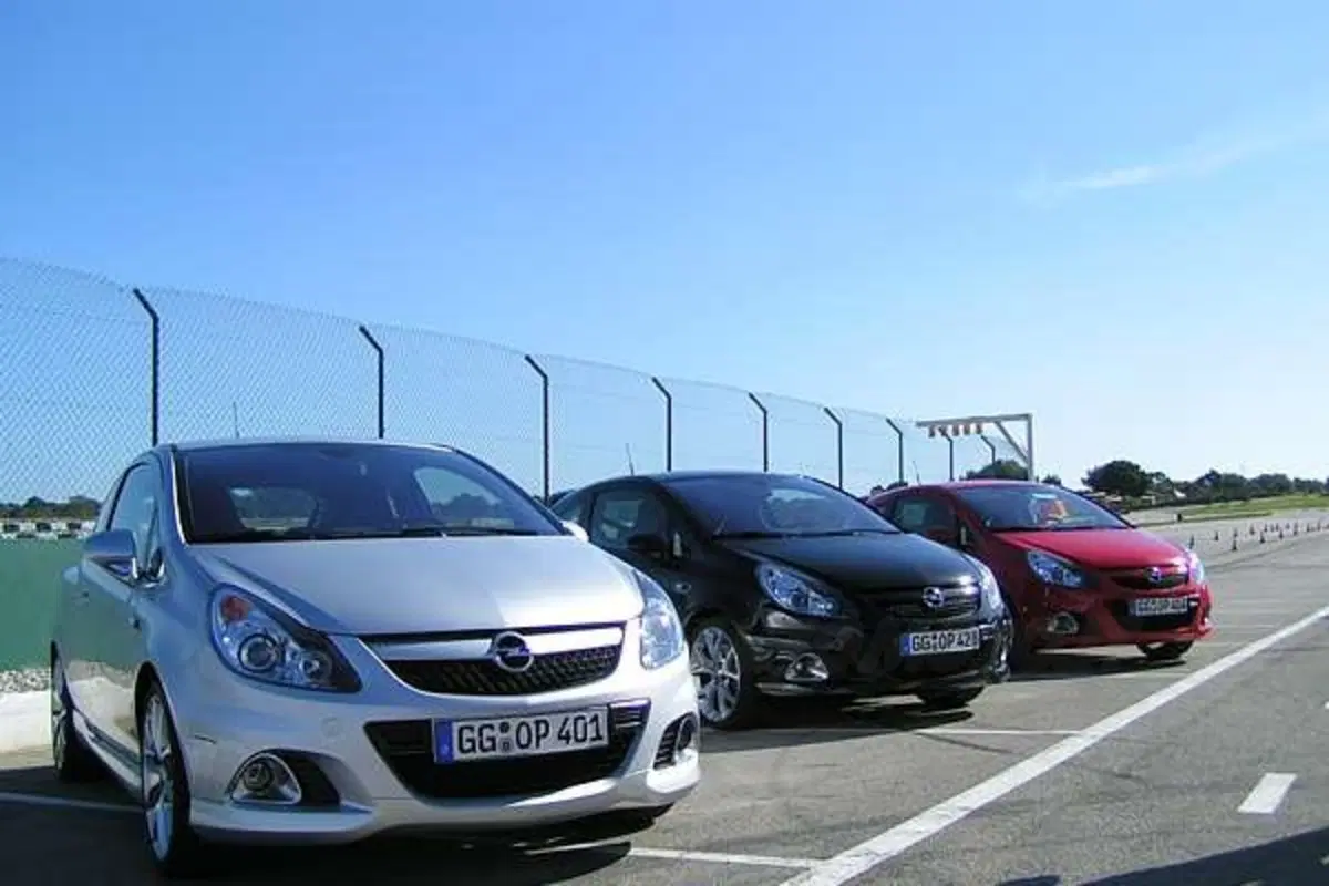 Opel Corsa OPC (21)