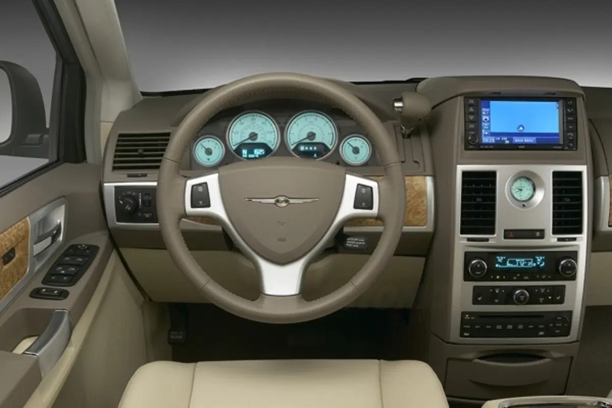Nuova Chrysler Voyager (19)