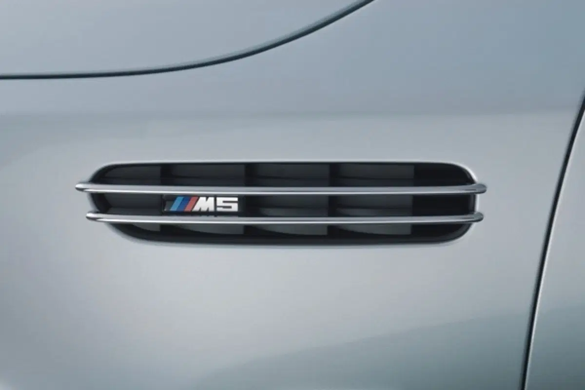 BMW M5 Touring (2)