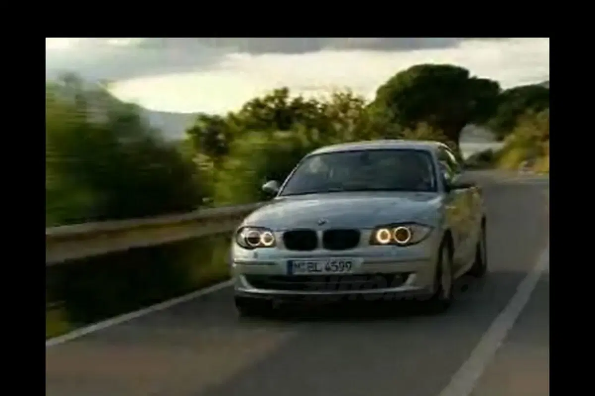 BMW Serie 1 3 porte (4)