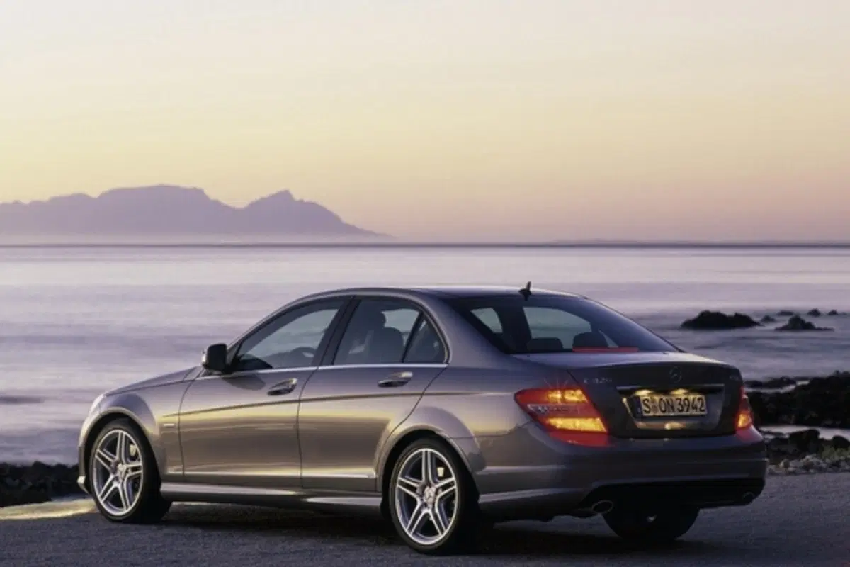 Mercedes-Benz Classe C (6)