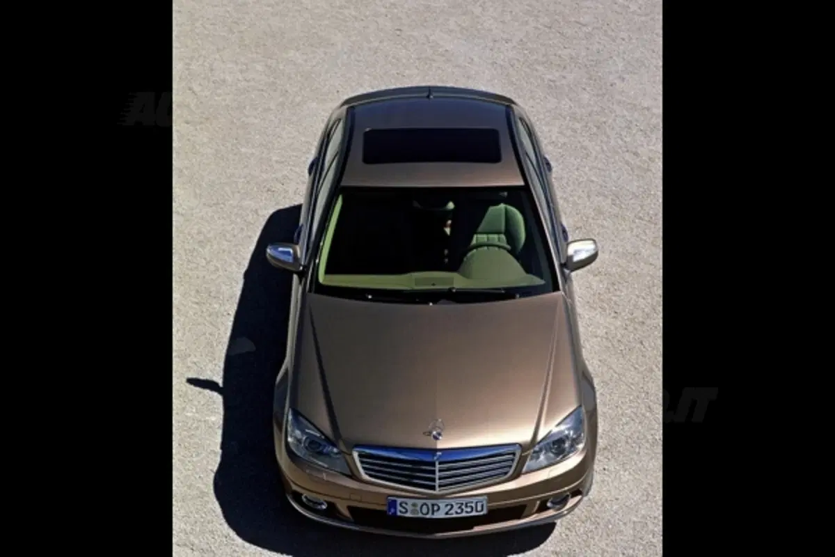 Mercedes-Benz Classe C (9)