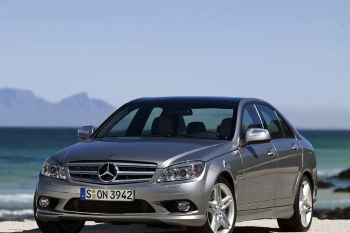 Mercedes-Benz Classe C (24)