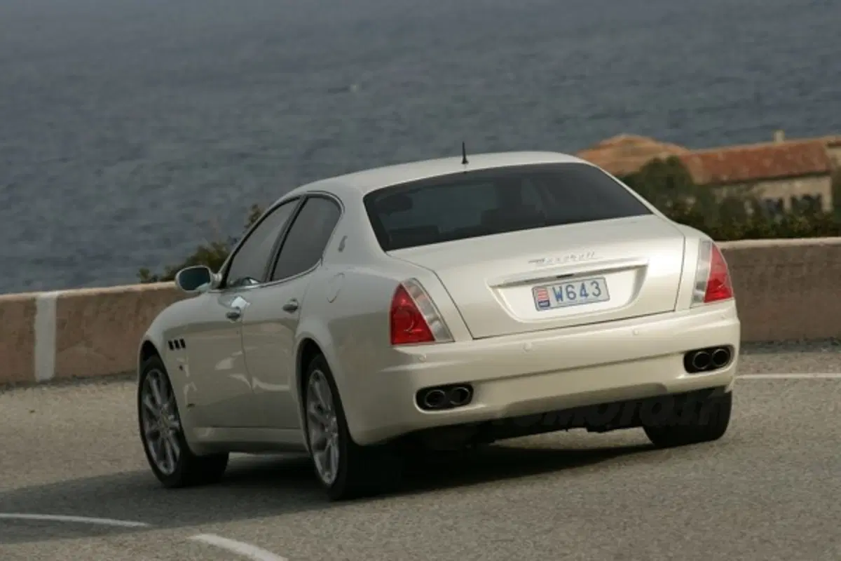 Maserati Quattroporte (4)