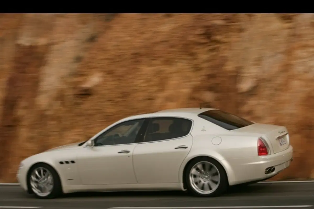 Maserati Quattroporte (5)
