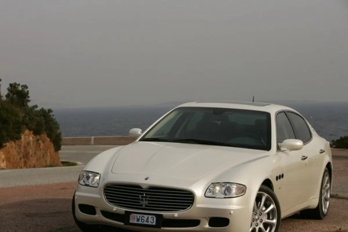 Maserati Quattroporte (8)