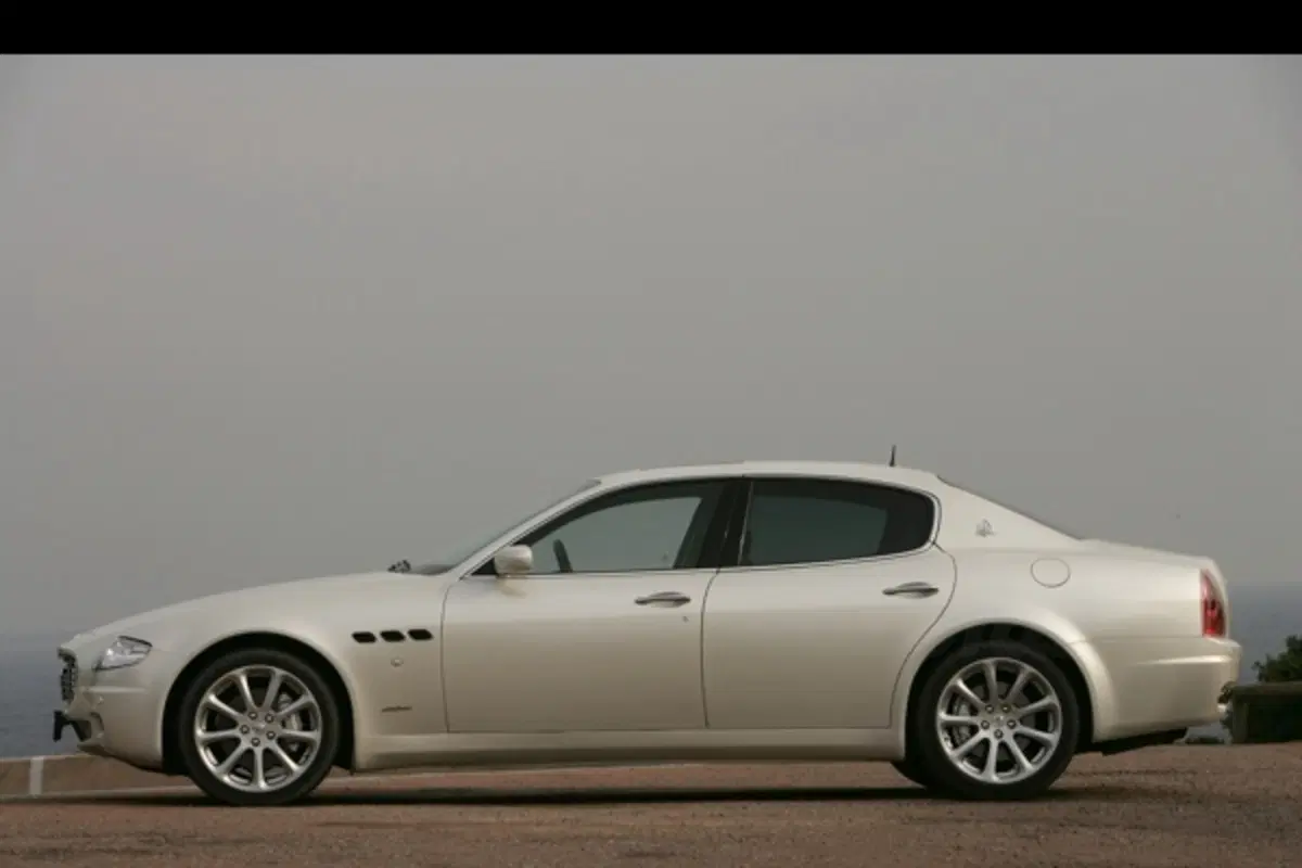 Maserati Quattroporte (9)