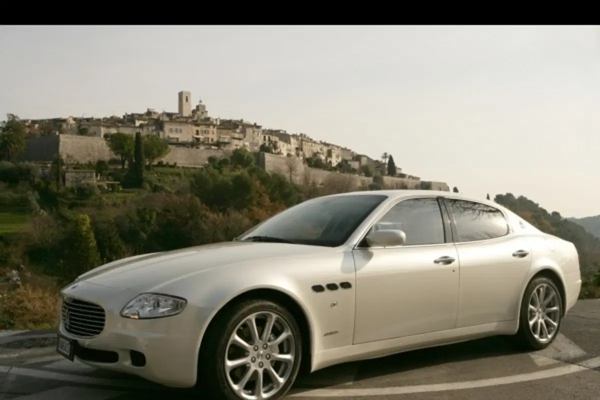 Maserati Quattroporte (12)