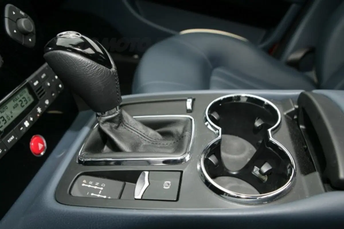 Maserati Quattroporte (20)