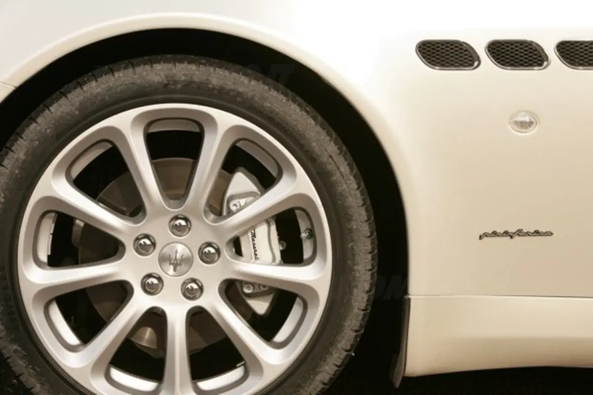 Maserati Quattroporte (25)