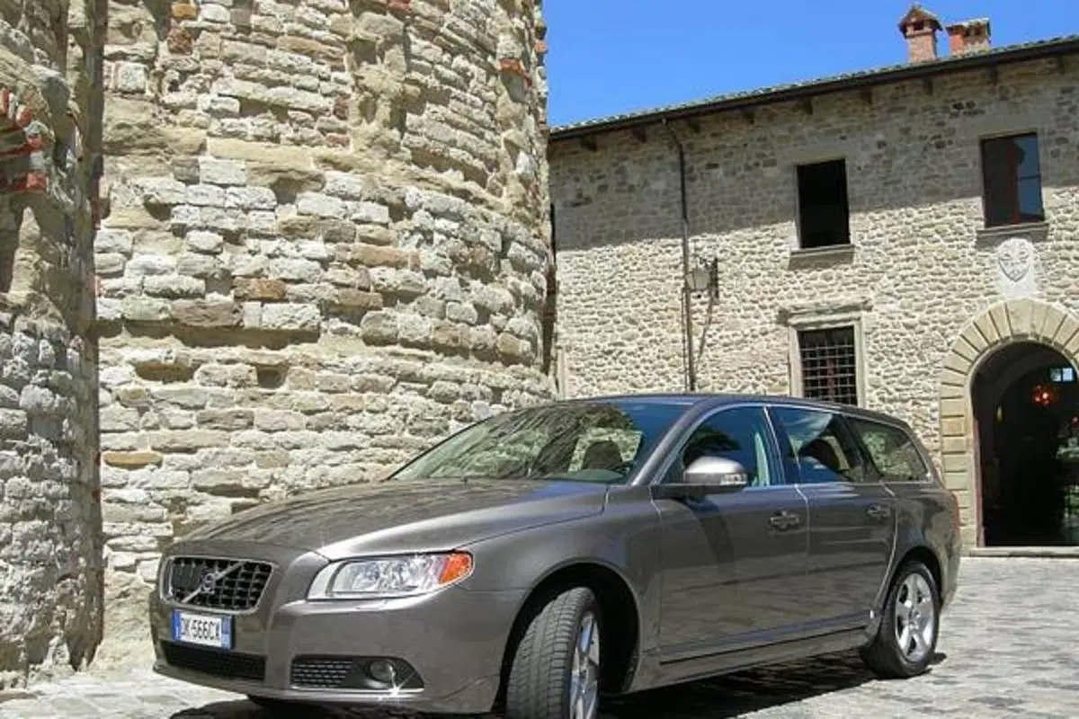Volvo V70 (11)