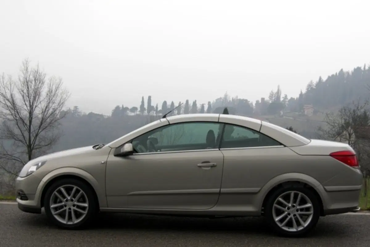 Opel Astra Cabrio (4)