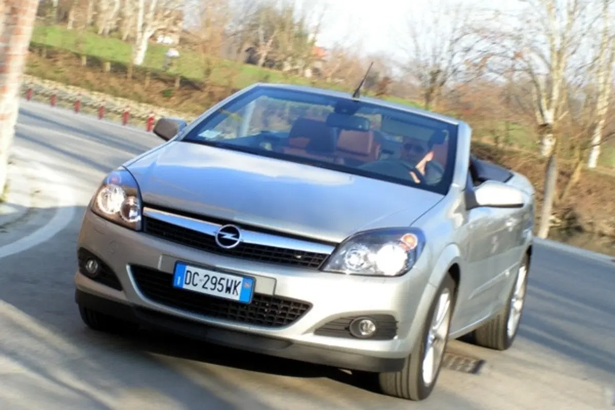 Opel Astra Cabrio (23)