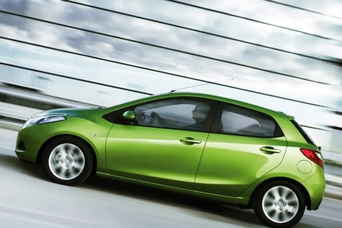 Nuova Mazda 2
