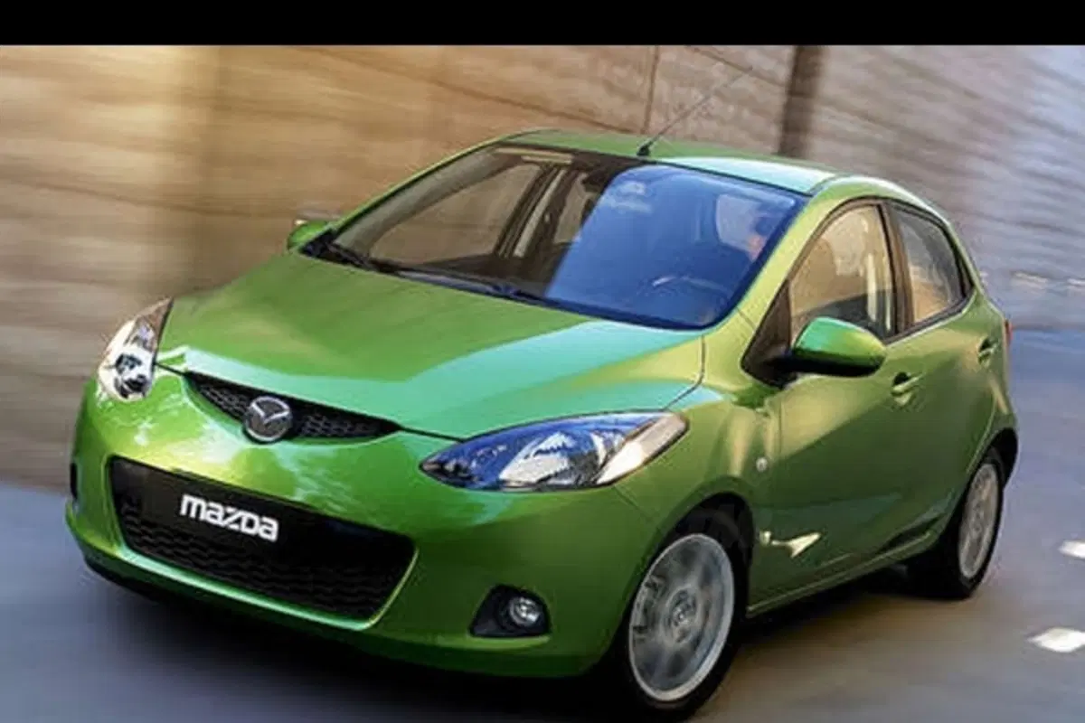 Nuova Mazda 2 (3)