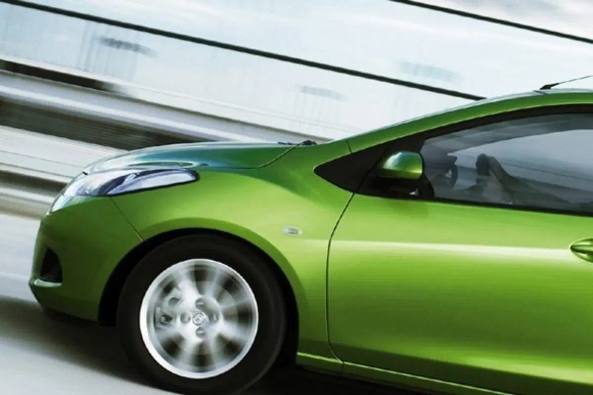 Nuova Mazda 2 (4)
