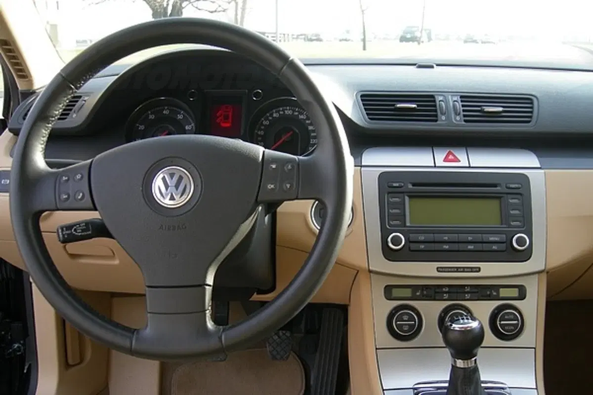 Volkswagen Passat (13)