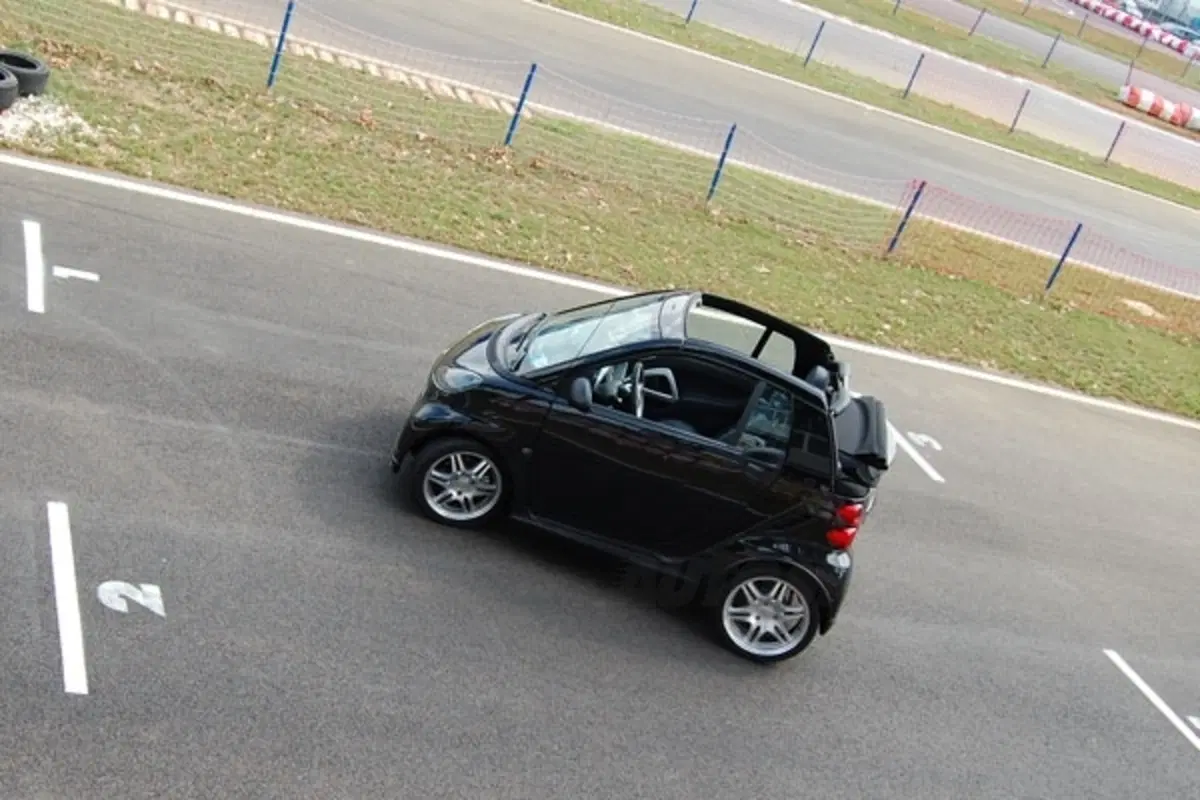 Smart fortwo Cabrio (2)