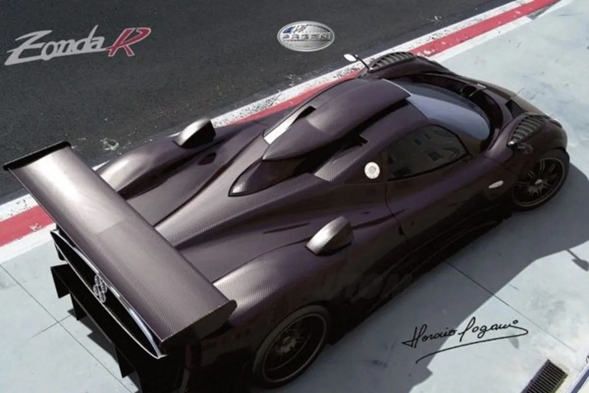 Pagani Zonda R (10)