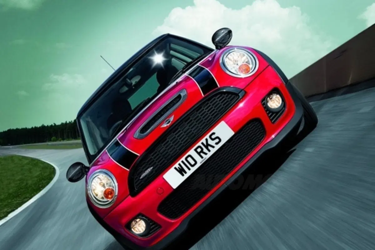 Nuova Mini JCW (2)