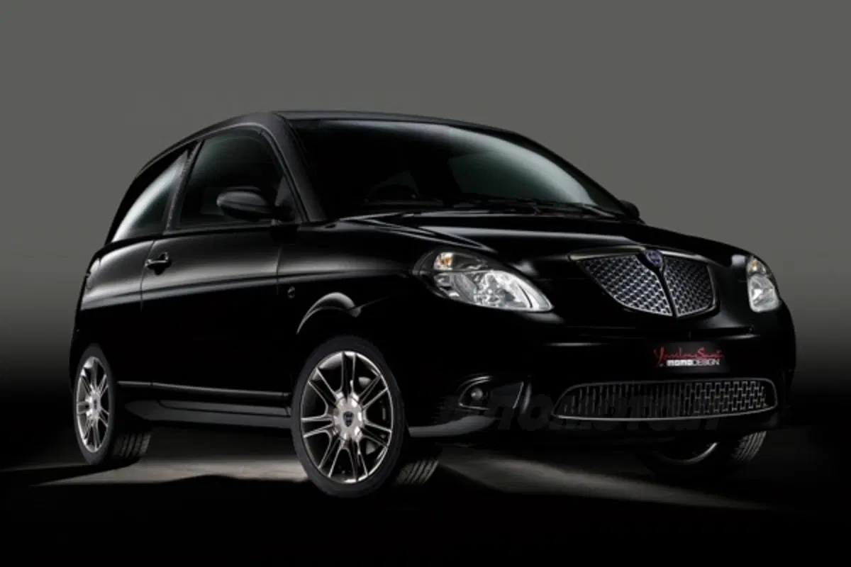 Nuova Ypsilon Momodesign