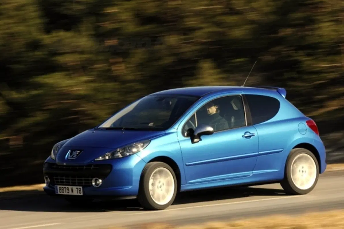 Peugeot 207 GTi (13)