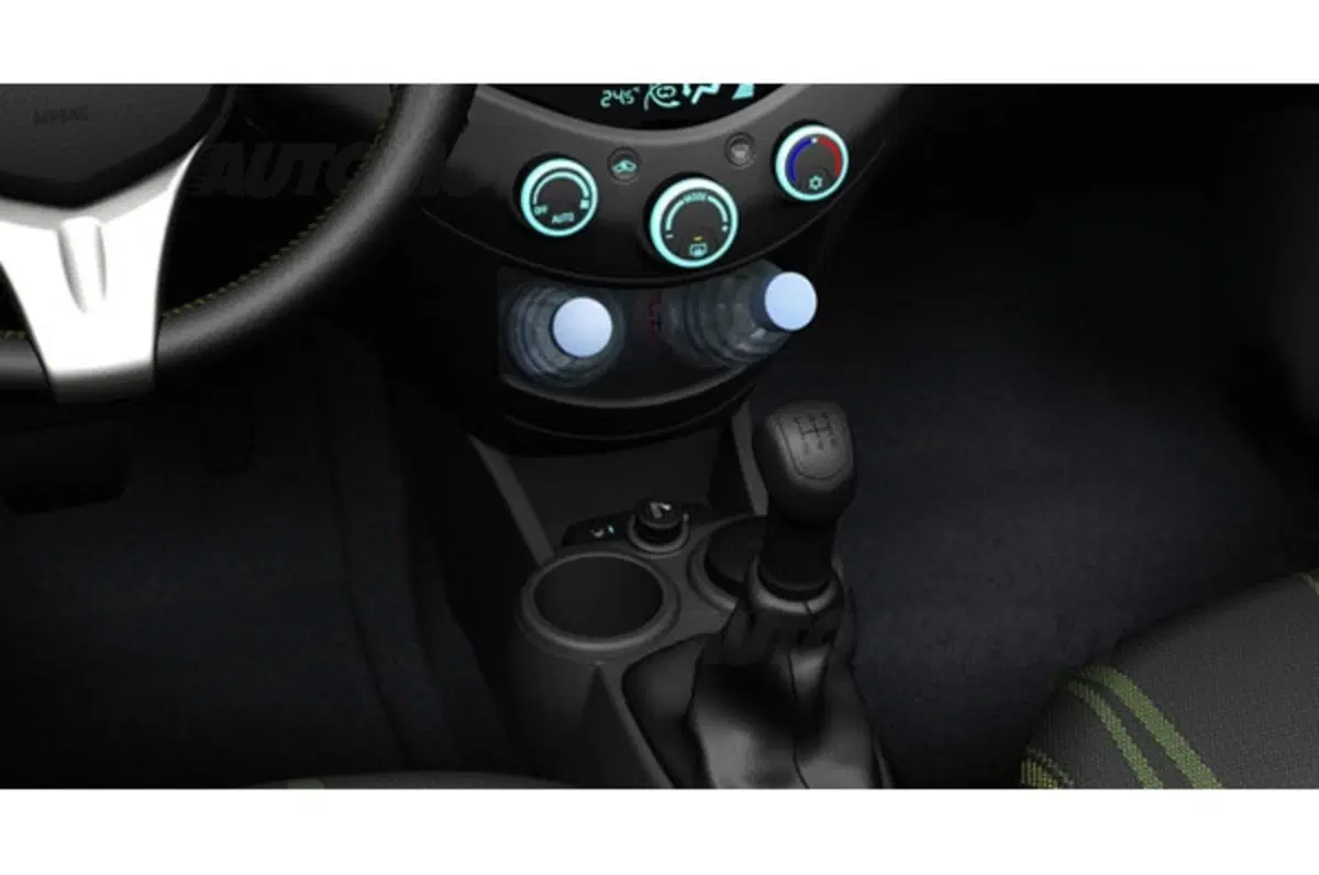 Chevrolet Spark (15)