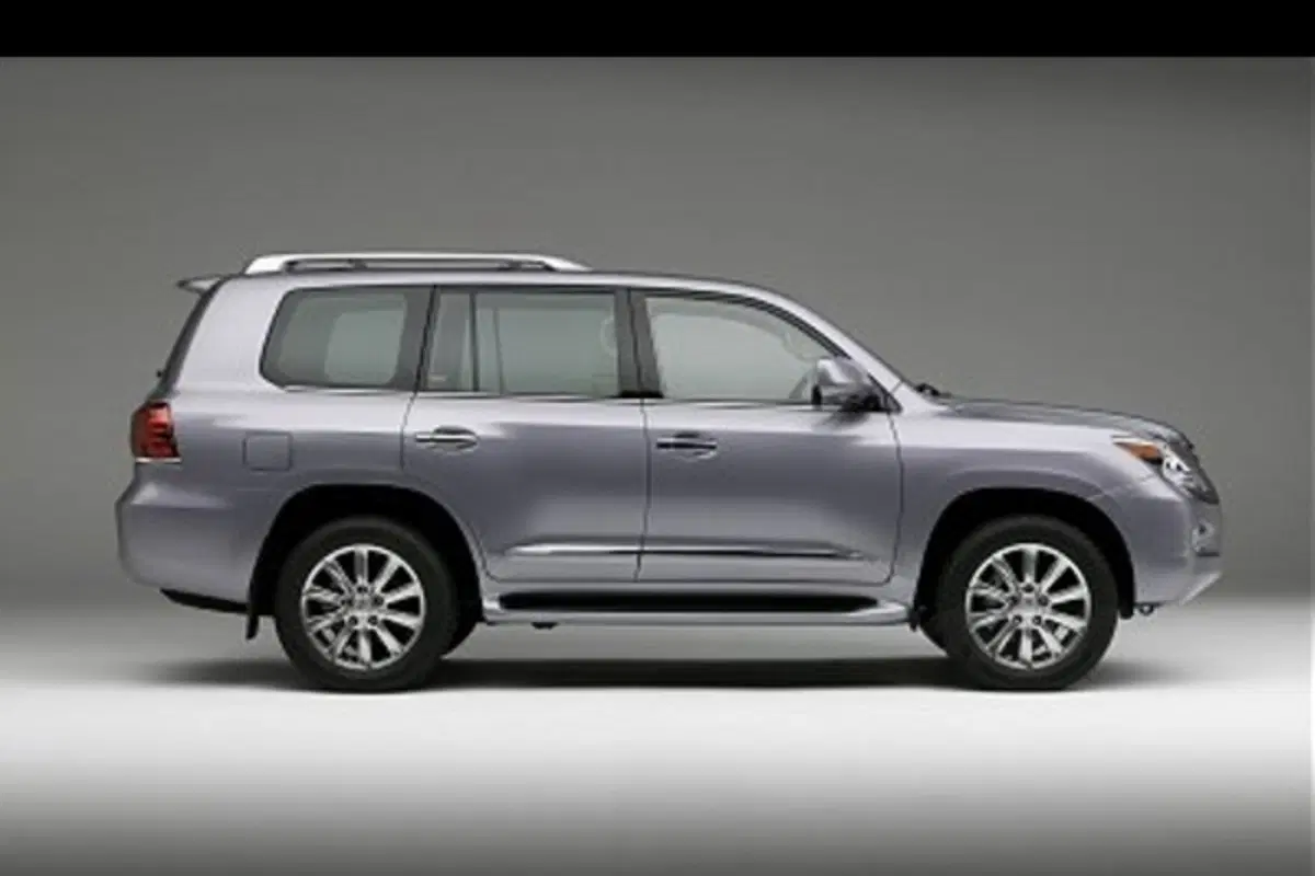 Lexus LX 570 (4)