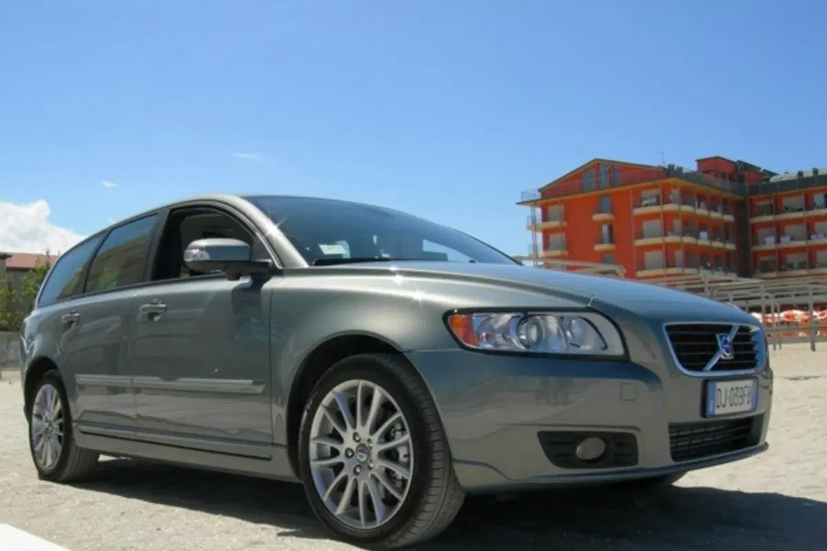 Volvo V50 (13)