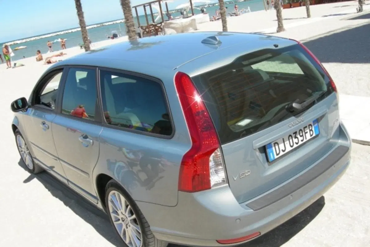 Volvo V50 (17)
