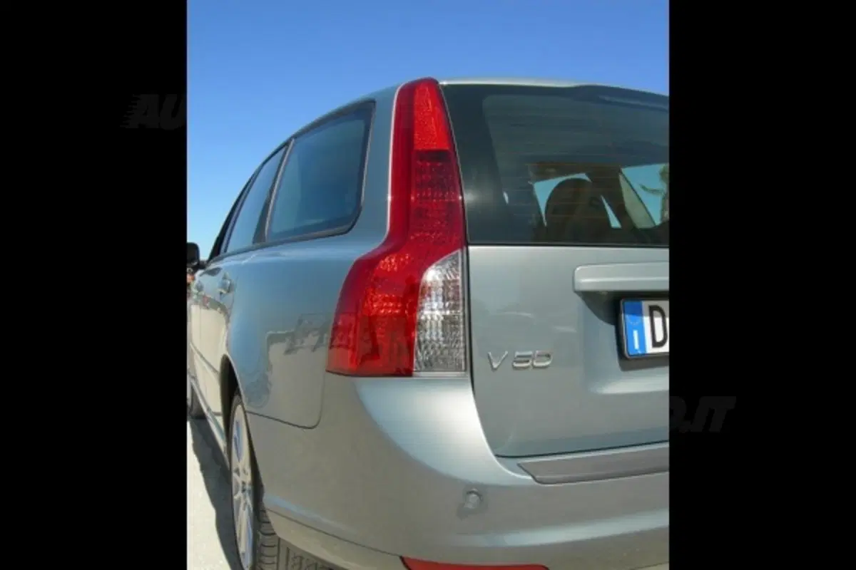 Volvo V50 (20)
