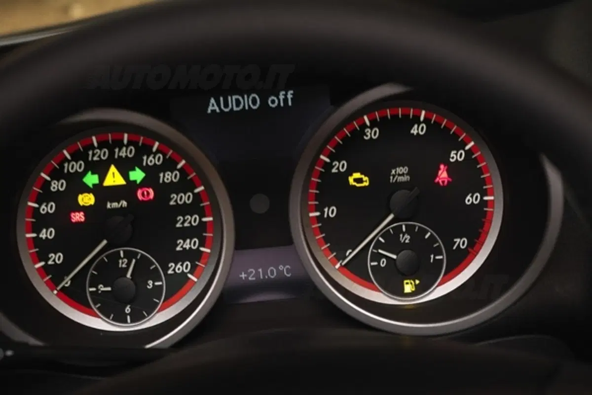 Mercedes SLK Edition 10 (2)