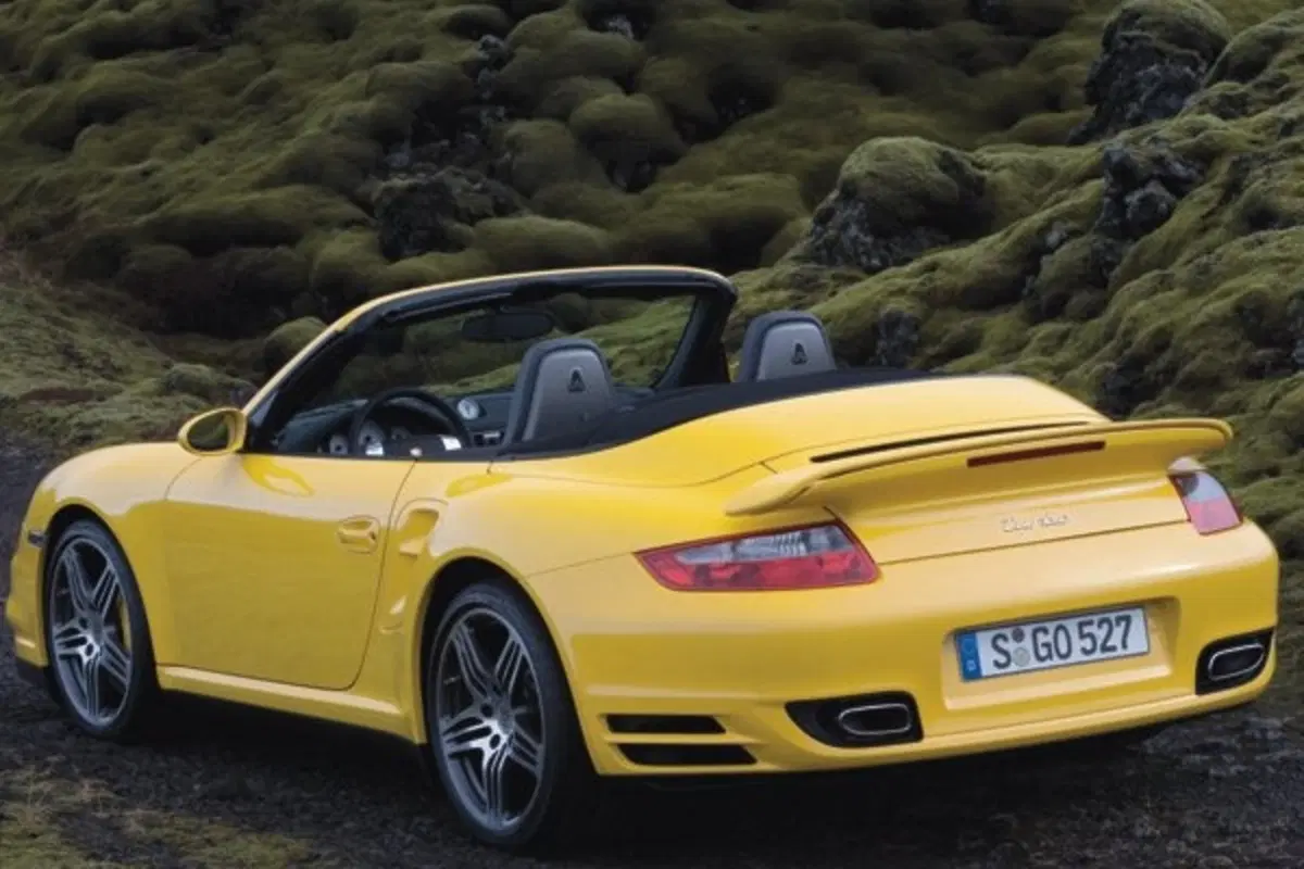 Porsche 911 Turbo Cabriolet (4)