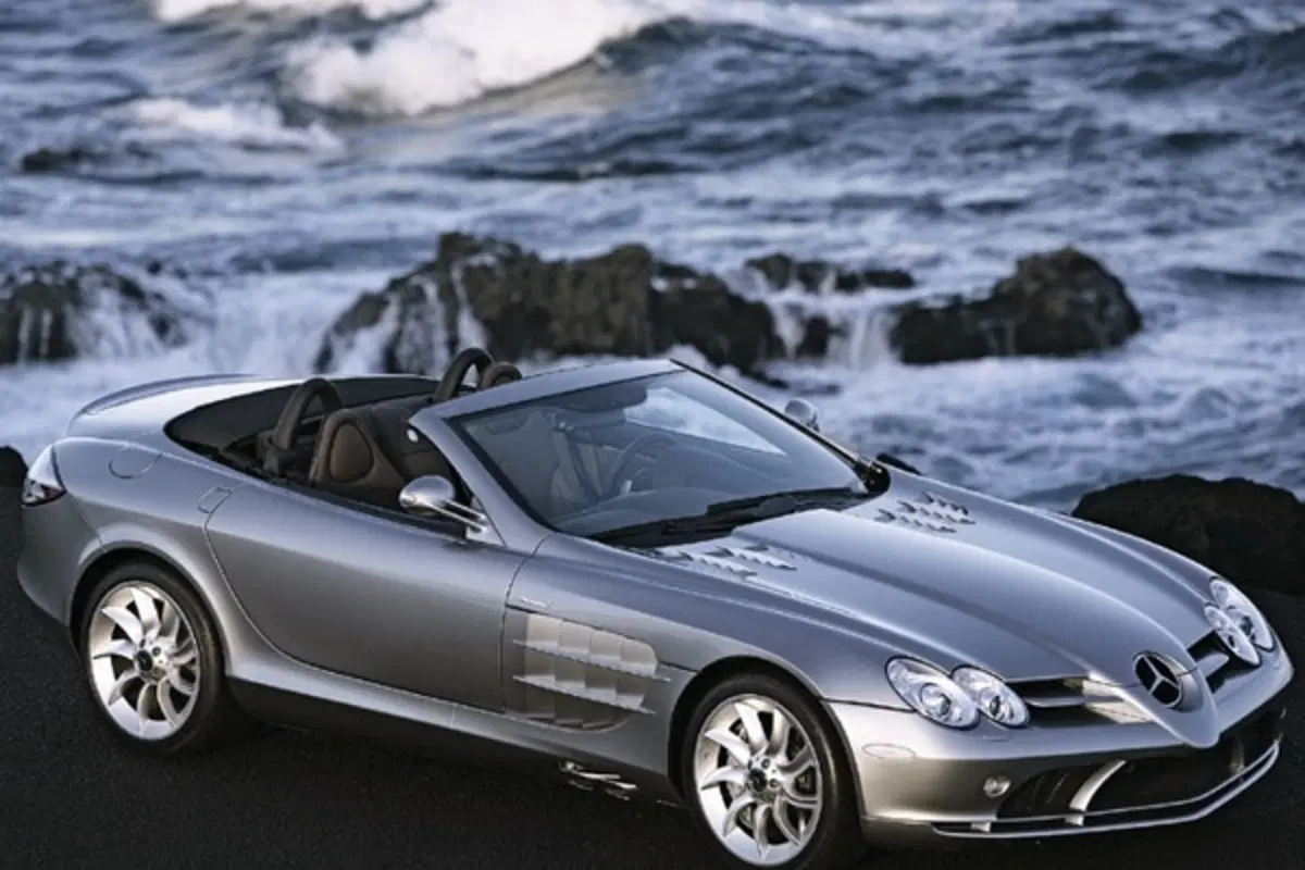 Mercedes McLaren SLR Roadster