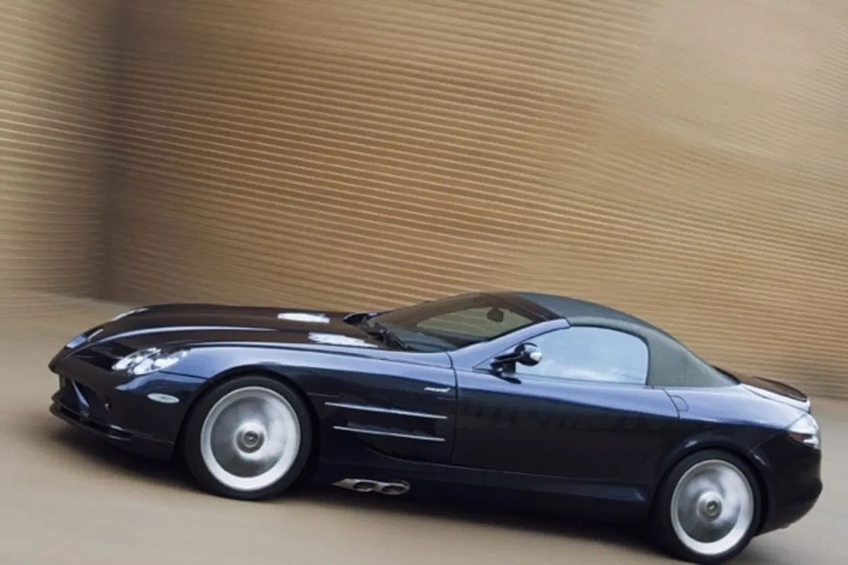 Mercedes McLaren SLR Roadster (8)