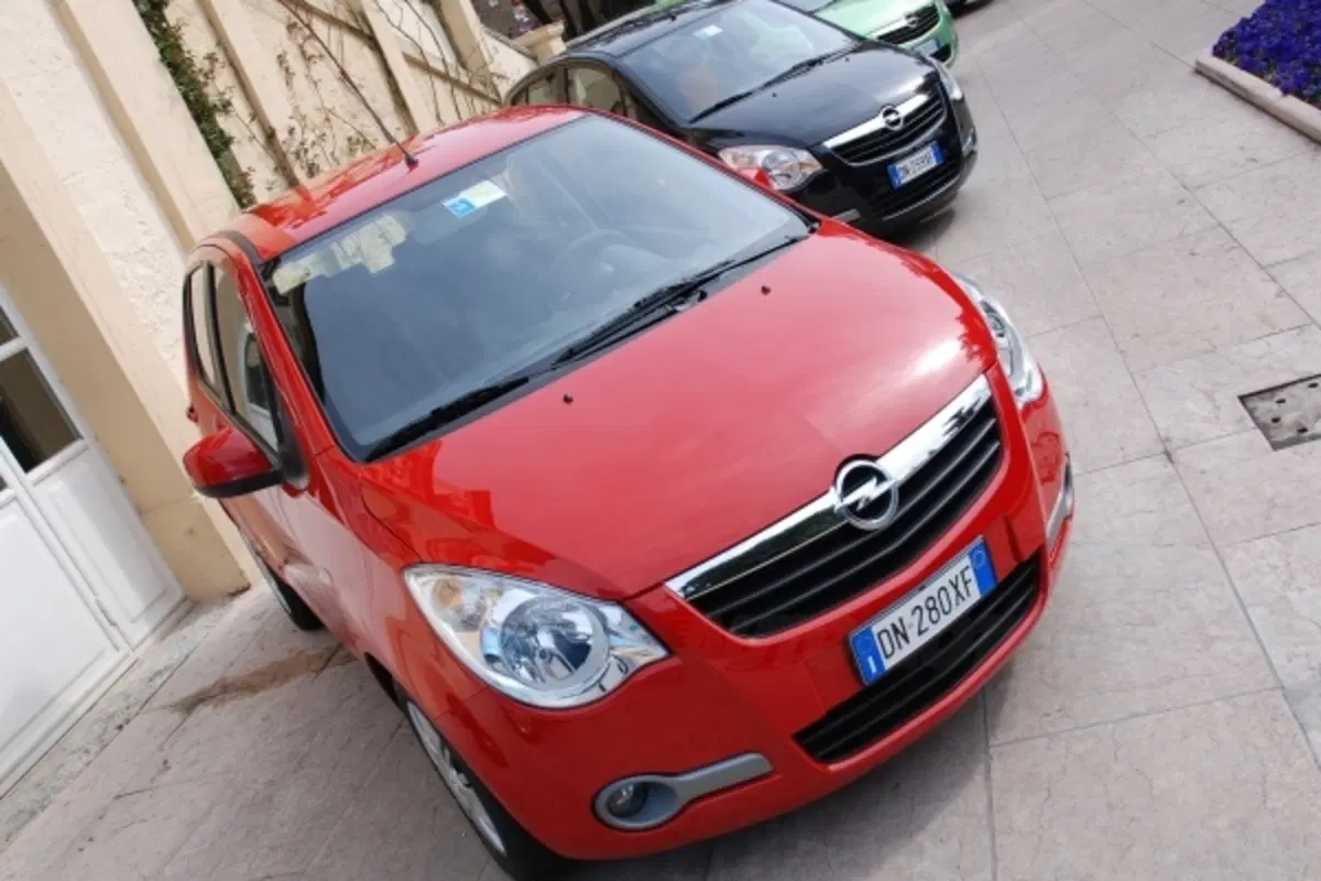 Opel Agila (28)