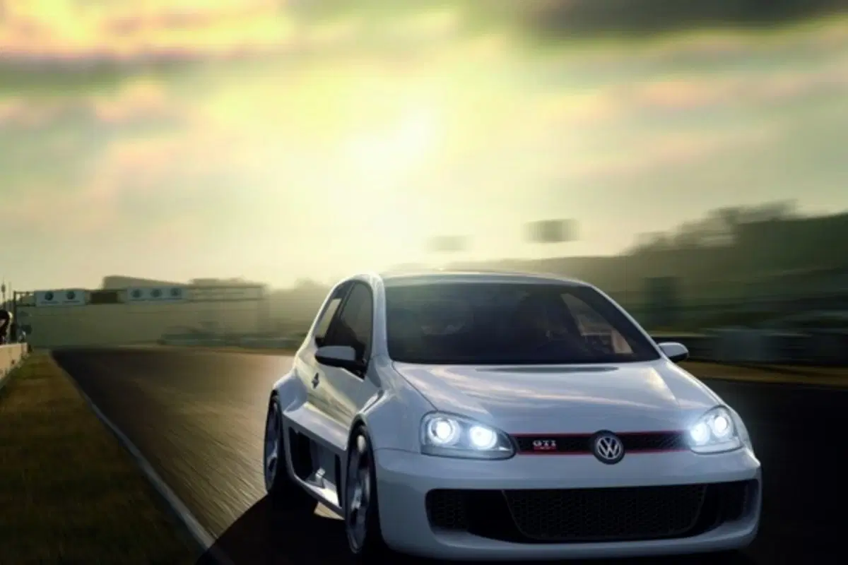 Volkswagen Golf GTI W12 650 (4)