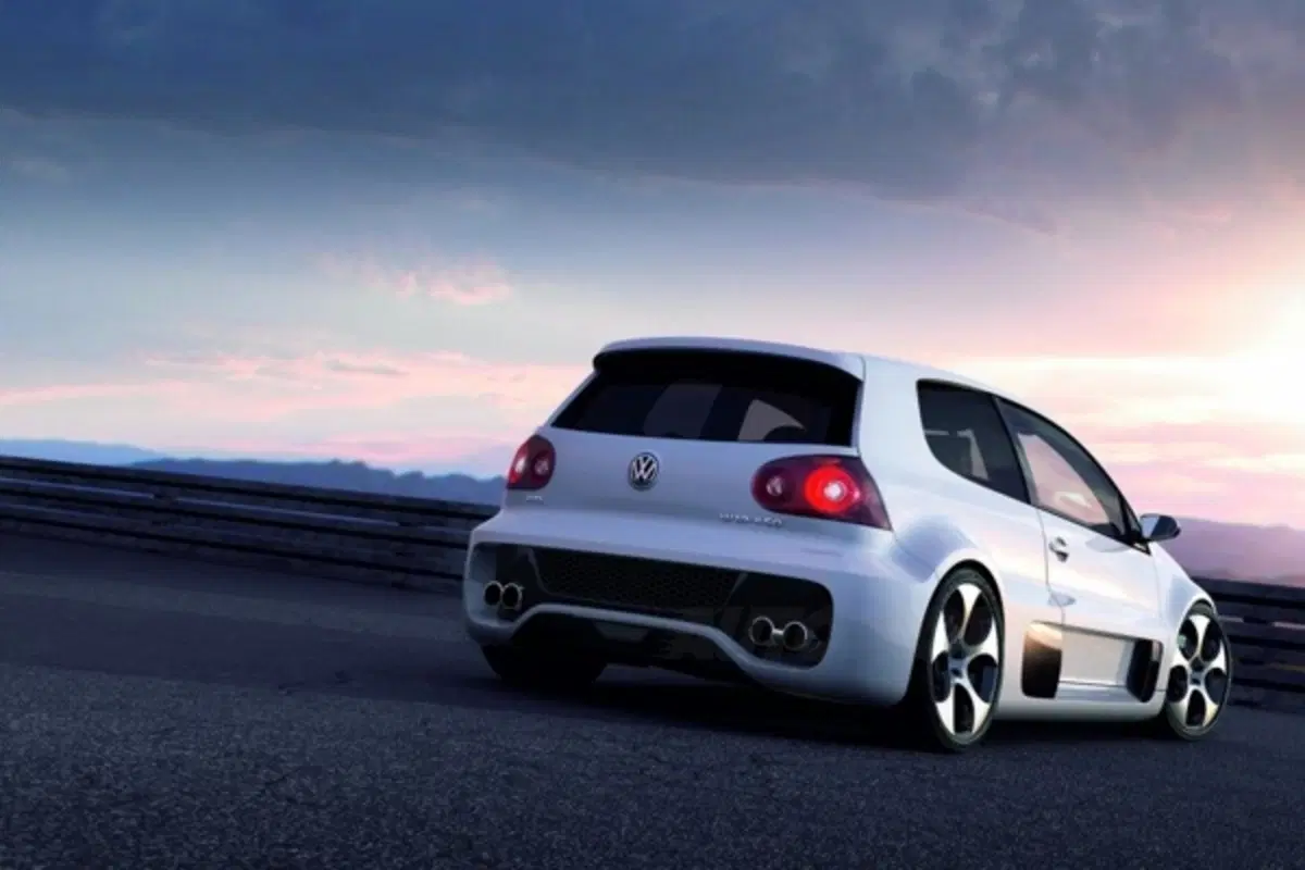 Volkswagen Golf GTI W12 650 (7)