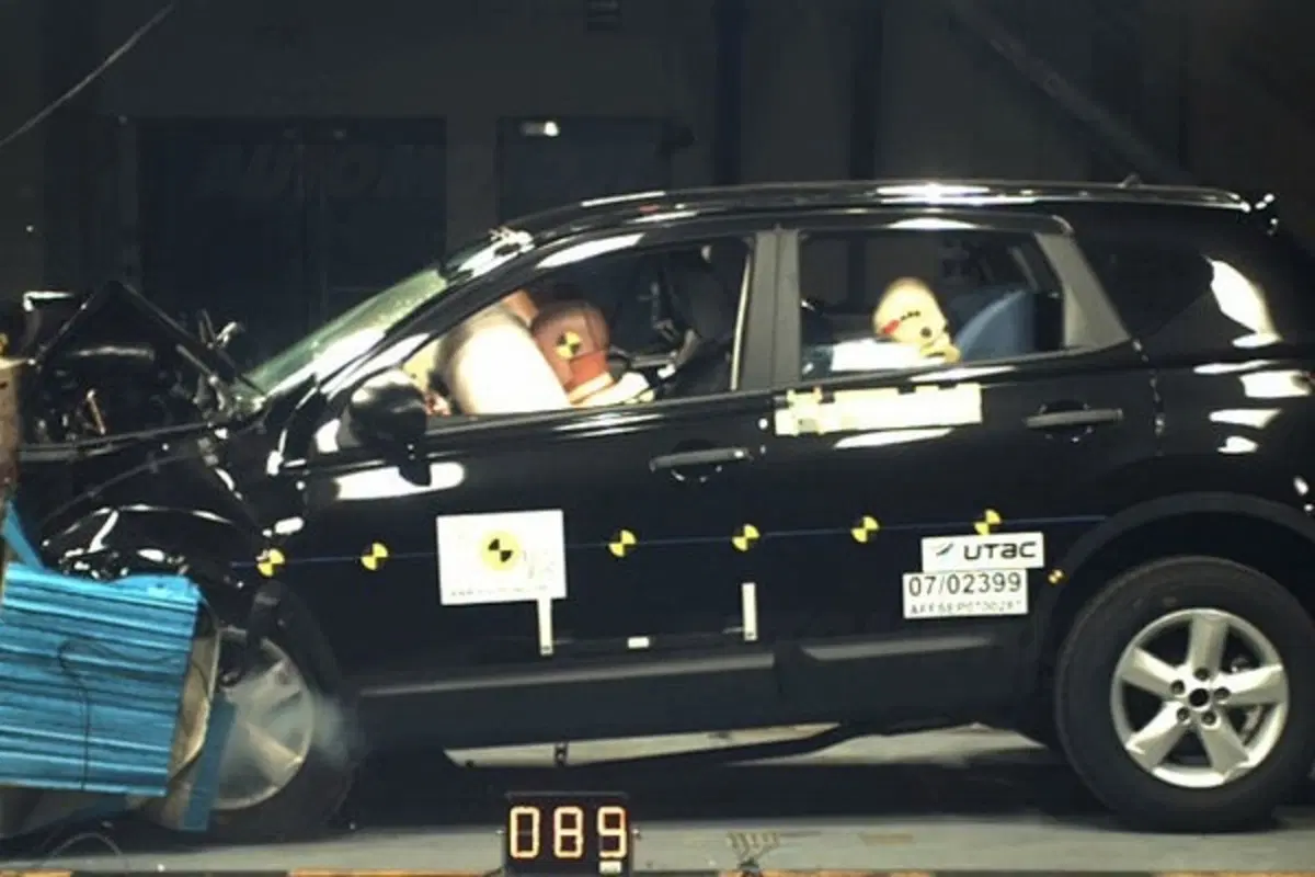 Qashqai a 5 stelle nei crash test