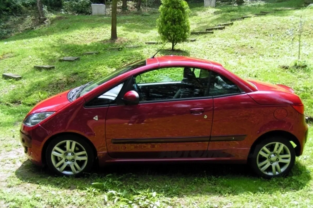 Mitsubishi Colt (3)