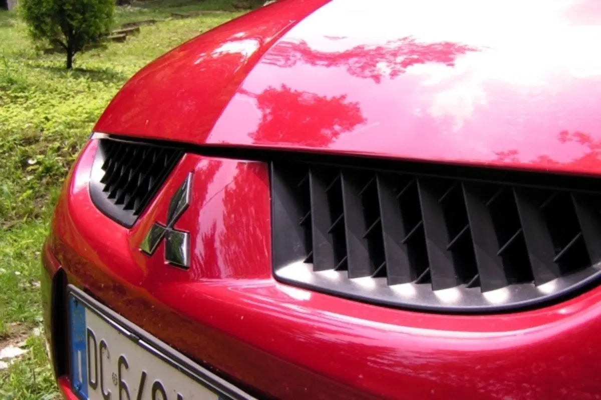 Mitsubishi Colt (6)